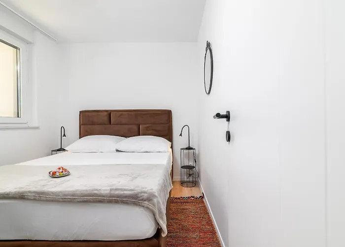 Ida Apartman *