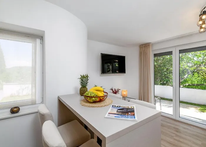 Ida Apartman *