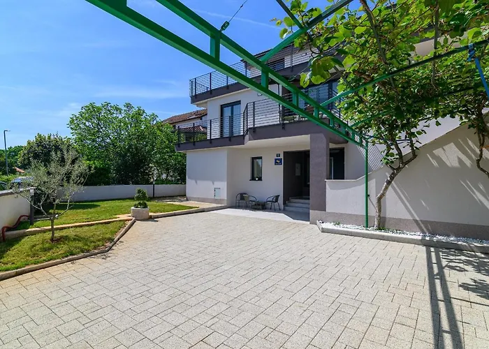 Apartman Ida *