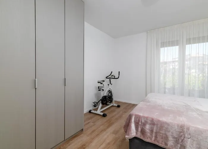 아파트 Ida 로비니